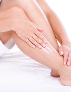 Use 5 ml of this massage cream per treatment, warm the massage cream with both palms before spread over the entire face as the preparing step-04